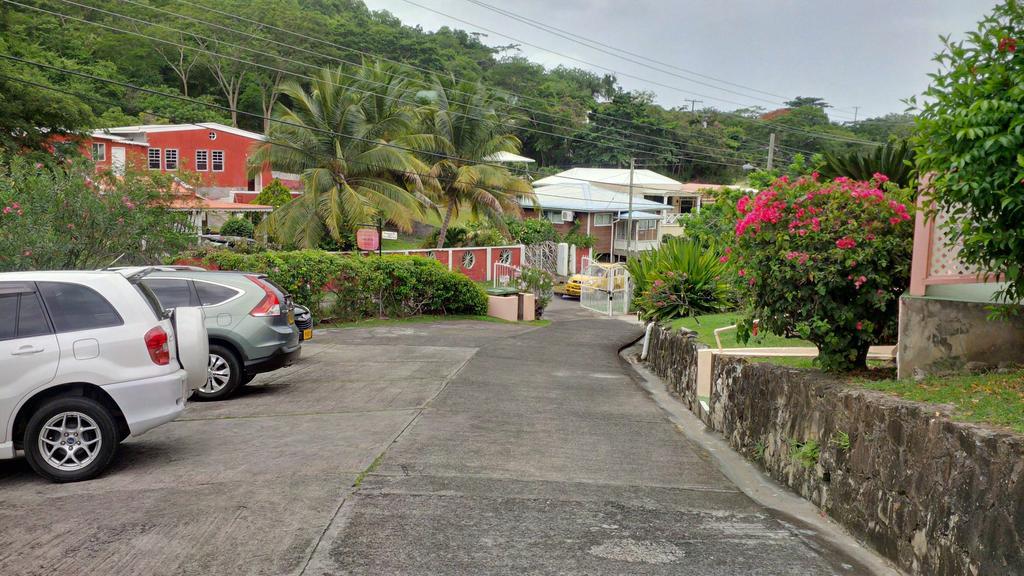 Bougainvillea Apartments St. George's Exterior foto