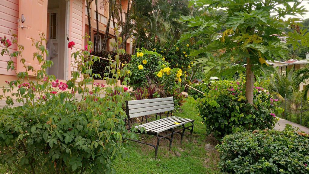 Bougainvillea Apartments St. George's Exterior foto